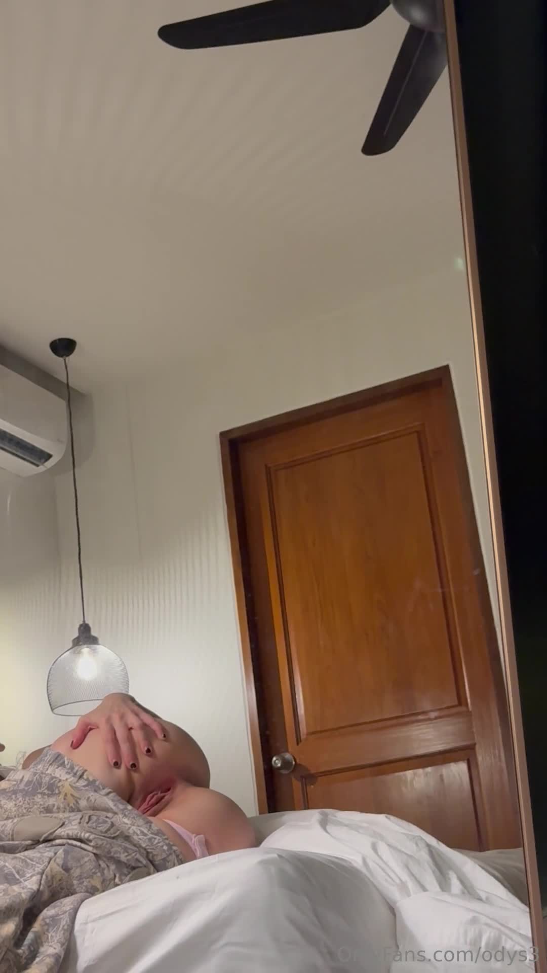 Her Uyandığımda Sırılsıklamım..